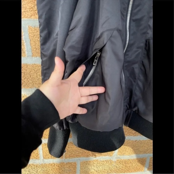 DANIEL PATRICK los angeles Cold Shoulder
Bomber Large - Picture 4 of 16